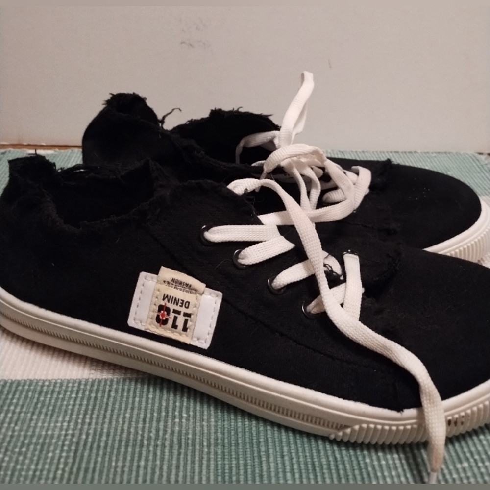 110 Denim Black and White Sneakers
